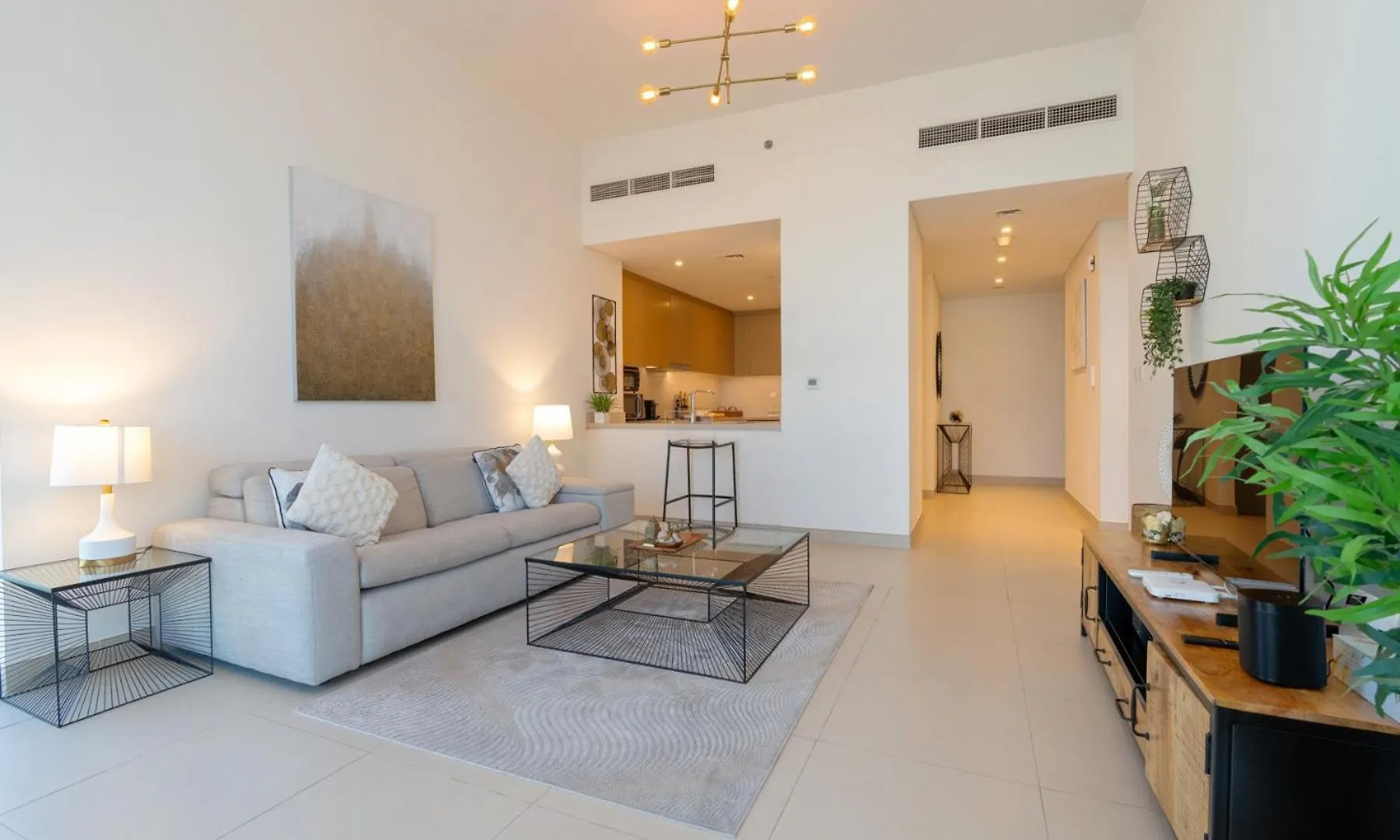 Cozy And Stunning Waterfront One Bed Apartment Dubai