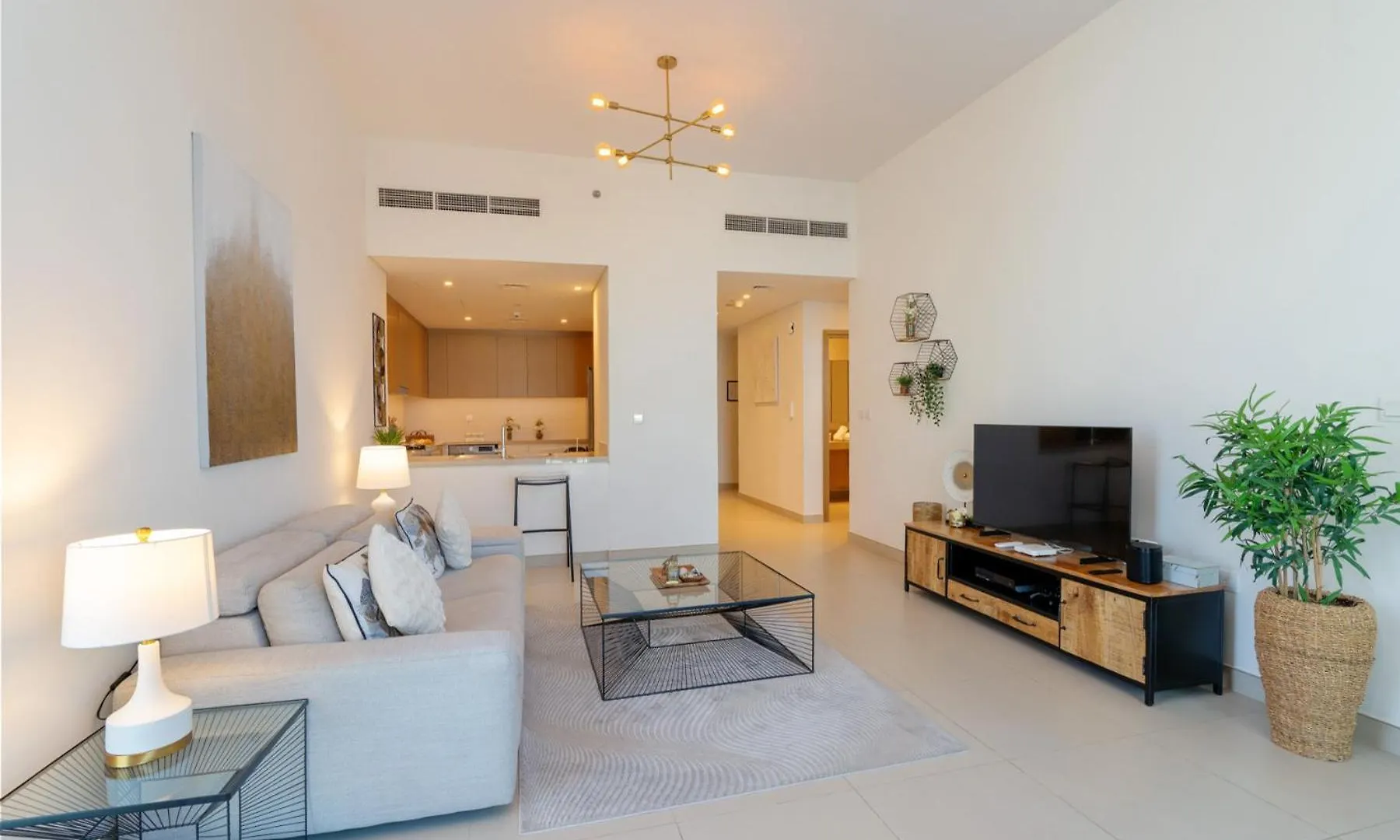 Cozy And Stunning Waterfront One Bed Apartment Dubai